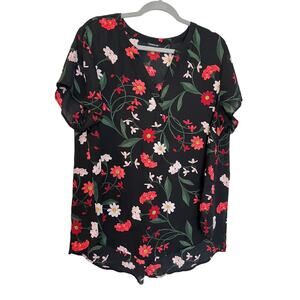 Torrid 2X Plus Size Top Black Floral Print V Neck Neckline Short Sleeve EUC